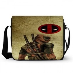 Bolsa Escolar Deadpool Estilo Carteiro Preta Estampada