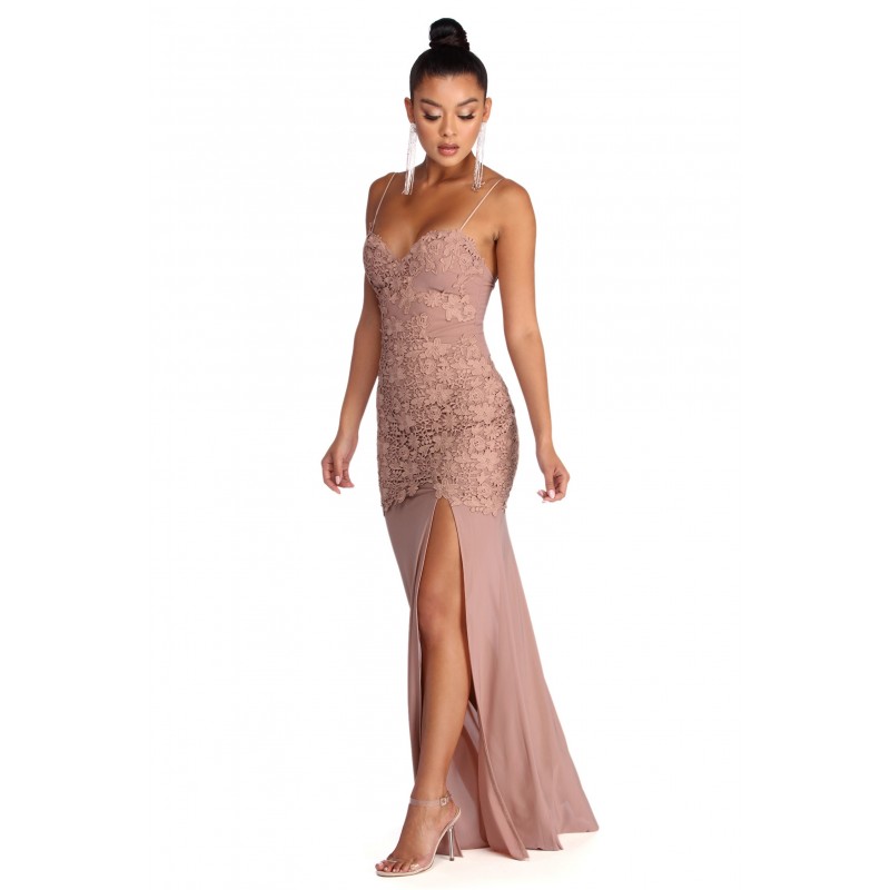 vestido de renda longo nude