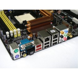 Placa-Mãe Asus M2N-SLI Deluxe AM2 Memória DDR2